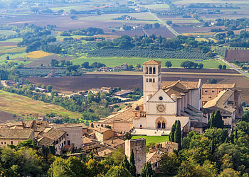Basilica of Saint Francis of Assisi, Tailor-made vacations, Assisi exploration, Audley Travel HD wallpaper