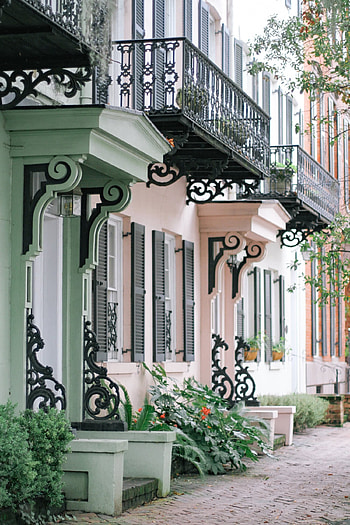 Things to do in Savannah, Monica Francis travel blog HD phone wallpaper