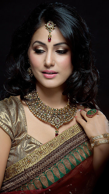 Hina Khan, bollywood actress, saree lover HD phone wallpaper
