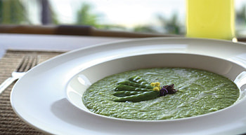 Mange Tout Coconut Soup, shadow, tout, coconut, plate, abstract, soup, green, bowl, mange HD wallpaper