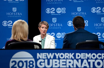 Cynthia Nixon TV Shows, The Cuomo Nixon debate, Definition of politics HD wallpaper