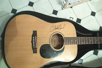 My Charlie Daniels Autographed Guitar, cdb, autographed, guitar, charlie daniels band, charlie daniels HD wallpaper