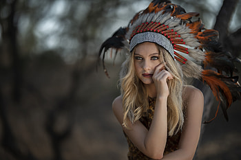 Indian Headdress, headdress, lady, indian, pretty HD wallpaper