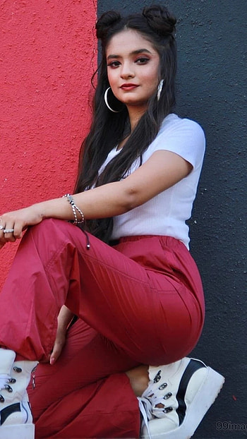 Anushka Sen, Heroine, Anushka Sen Heroine HD phone wallpaper