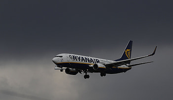 Ryanair, Travels, Legal action, Hidden fees HD wallpaper