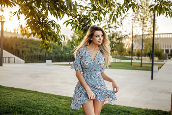 Pretty Model ~ Elena Korovania, outdoors, model, dress, blonde, smile HD wallpaper