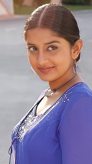Meera Jasmine, malayalam actress HD phone wallpaper