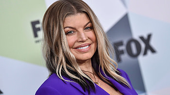 Fergie left Black Eyed Peas, Great mom, Music HD wallpaper