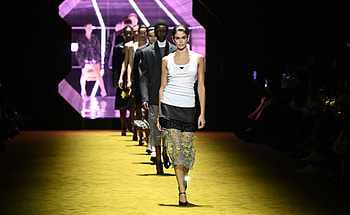 Prada brand, Luxury fashion, Prestigious label, High-end products HD wallpaper
