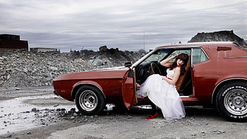 women and car, sweet, women, car, nice HD wallpaper