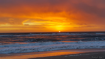 Sunset in the Rain, Orange, Sunset, Purple, Ocean, Ventura, Beach, Waves, Rain, California, Clouds HD wallpaper