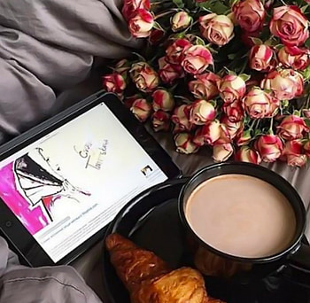 I need a break, tablet, cafe, roses, time, hot coffee, break, coffee, milky cafe HD wallpaper