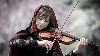 Lindsey Stirling, Musical , Energetic performance, Striking visuals HD wallpaper