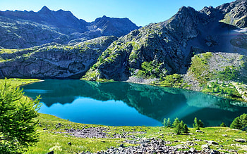 Lac de Vens, France, sky, mountains, water, lake, reflections, stones HD wallpaper