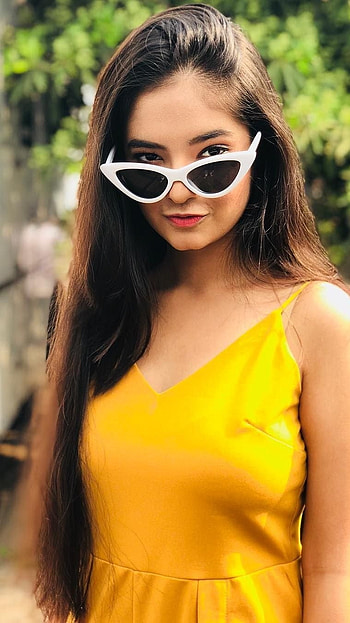 Anushka Sen, Bollywood, Anushka Sen Heroine HD phone wallpaper