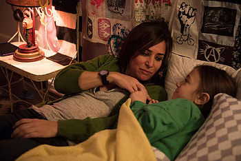 Better Things, Pamela Adlon, Single motherhood, The New Yorker HD wallpaper