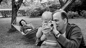 Ingmar Bergman, Misunderstood artist, Review, New York Times article HD wallpaper