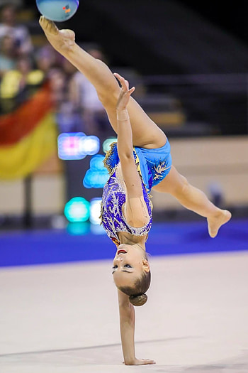 Averina twins, Rhythmic gymnastics wonders, Impressive talent, Stunning graphy HD phone wallpaper