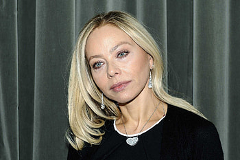Ornella Muti, Glamorous celebrity, Mesmerizing , Italian actress HD wallpaper