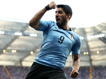 Luis Suarez, , Striker extraordinaire, Football inspiration HD wallpaper