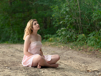 Beautiful Girl Sitting, girls, model HD wallpaper