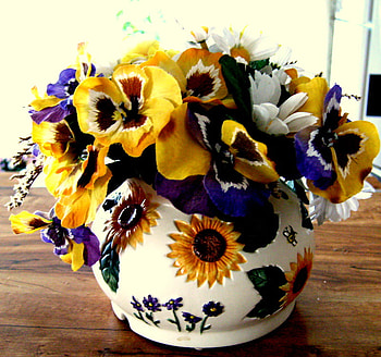 pansies for my friend CroZg, pansies, still life, vase, beautiful, flowers HD wallpaper