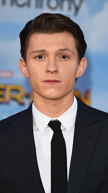 Tom Holland, Tom Hollywood Hero HD phone wallpaper