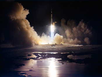 APOLLO 17 LIFT OFF, space, lunar flight, night launch, apollo17 HD wallpaper