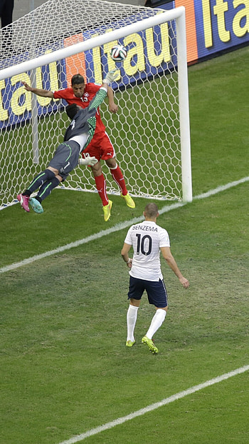 Karim Benzema, Goal (Sports) HD phone wallpaper