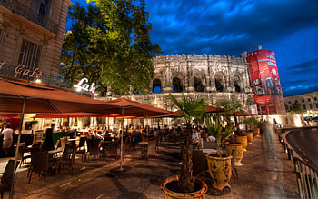 nightlife in nimes france r, night, city, sidewalk, arena, cafes, r, ancient HD wallpaper