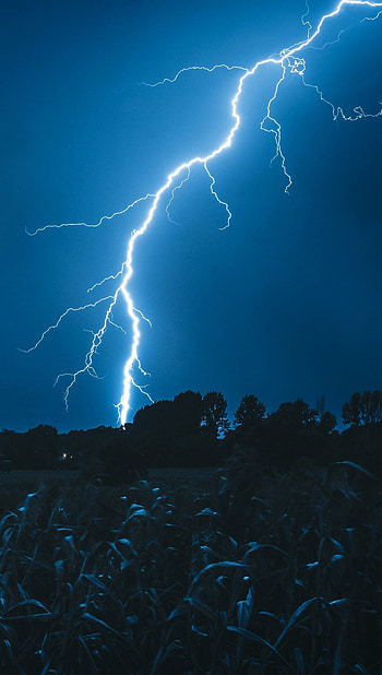 Lightning in cloudy sky, Striking , Dramatic atmosphere, Captivating nature HD phone wallpaper
