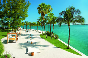Paradise, boat, ship, tropical, colors, peaceful, beauty, beach, trees, tent, ocean, sea, architecture, exotic, hotel, gazebo, romance, beautiful, grass, summer, green, view, nature, sky, romantic, lovely, resort HD wallpaper