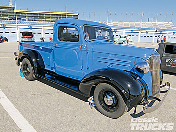Goodguys Event Kansas Speedway, blue, classic, gm, truck HD wallpaper