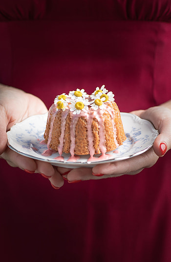 Cake, Flowers, Food, Camomile, Desert HD phone wallpaper
