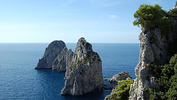 Capri Italy, Enchanting island, Cultural heritage, Island beauty HD wallpaper