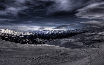 Fresh traces at the Piste R, traces, ski piste, piste, snow, skiing, mountains HD wallpaper