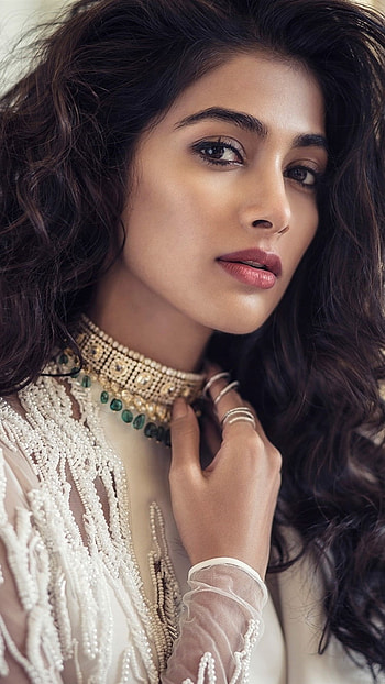 South Heroine, Pooja Hegde, Beautiful Tamil Actress HD phone wallpaper