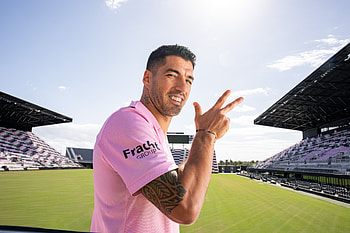 Inter Miami Soccer Star - Sports Background, Sports, Inter Miami CF, Luis Suárez, soccer HD wallpaper