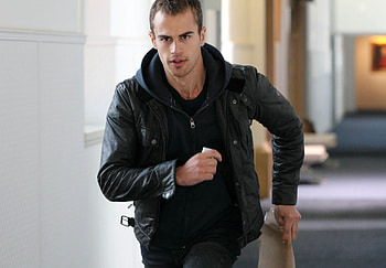 Theo James, No words, Divergent movie HD wallpaper