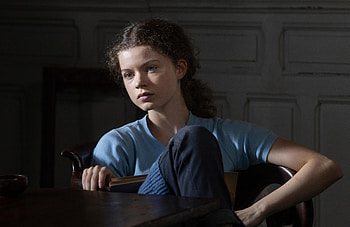 Monsieur Spade TV Show - Mysterious Character Pose, TV Show, Monsieur Spade HD wallpaper