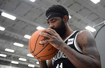 Kyrie Irving, Unvaccinated, Shot, Refused HD wallpaper
