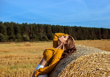 Hay Day, brunettes, cowgirl, bale, ranch, field, hay HD wallpaper