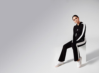 Selena Gomez Puma 2020 , selena-gomez, music, celebrities, girls, puma HD wallpaper
