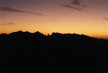 Sunset, Mountains, Dark, Silhouette, Outlines HD wallpaper