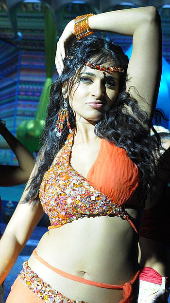 Anushka shetty, telugu actress HD phone wallpaper