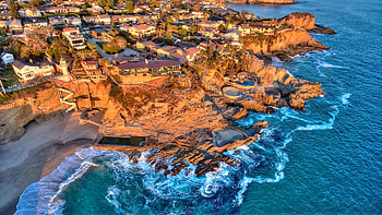 Laguna Beach, California coastal beauty, Explore the beaches, WorldAtlas information HD wallpaper