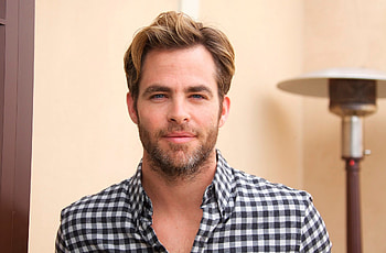 Chris Pine HD wallpaper