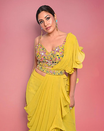 Surabhi, head, sari HD phone wallpaper