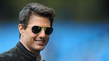 Tom Cruise , Profile , Celebrity status HD wallpaper