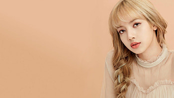Lisa Blackpink , Black Pink fandom, Gorgeous visuals, Fan tribute HD wallpaper